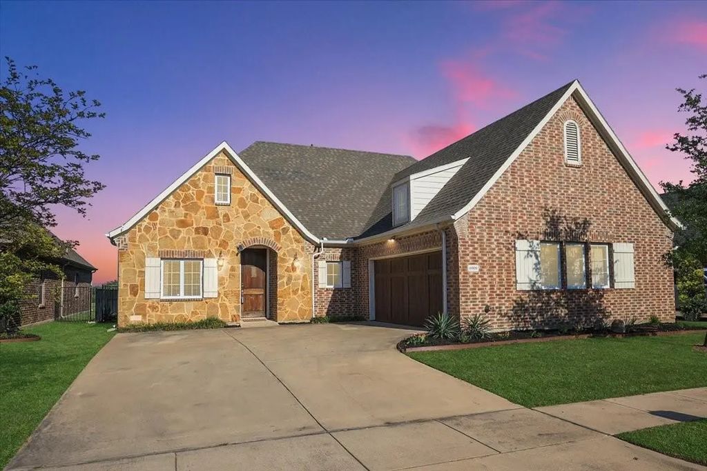6909 Clayton Nicholas Court, Arlington