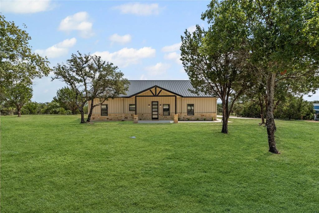101 Valley View Court, Springtown