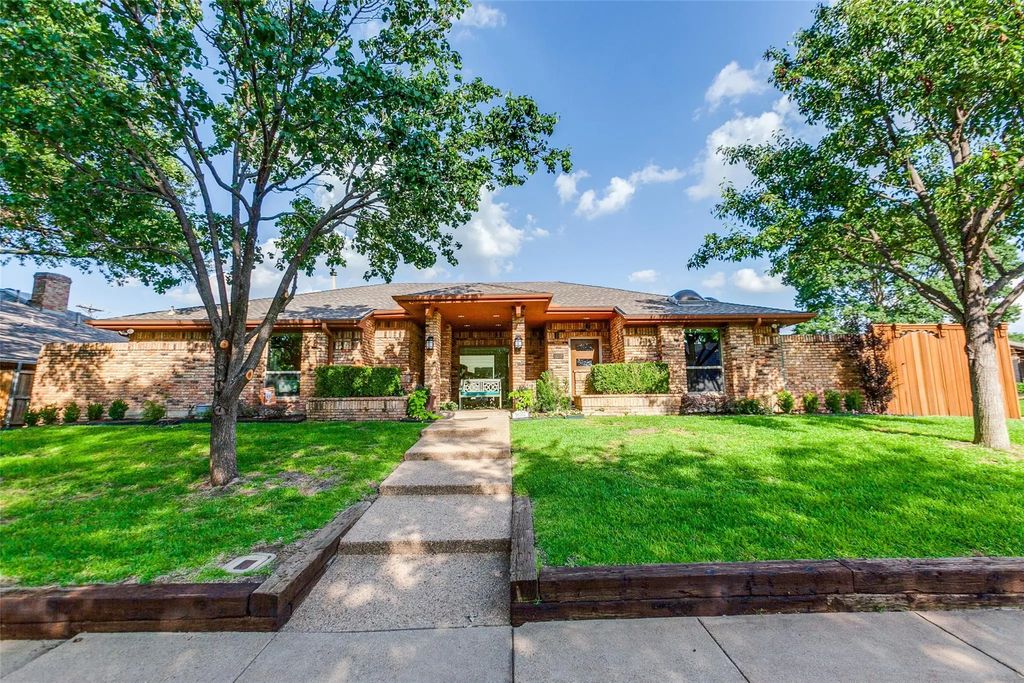 16102 Red Cedar Trail, Dallas