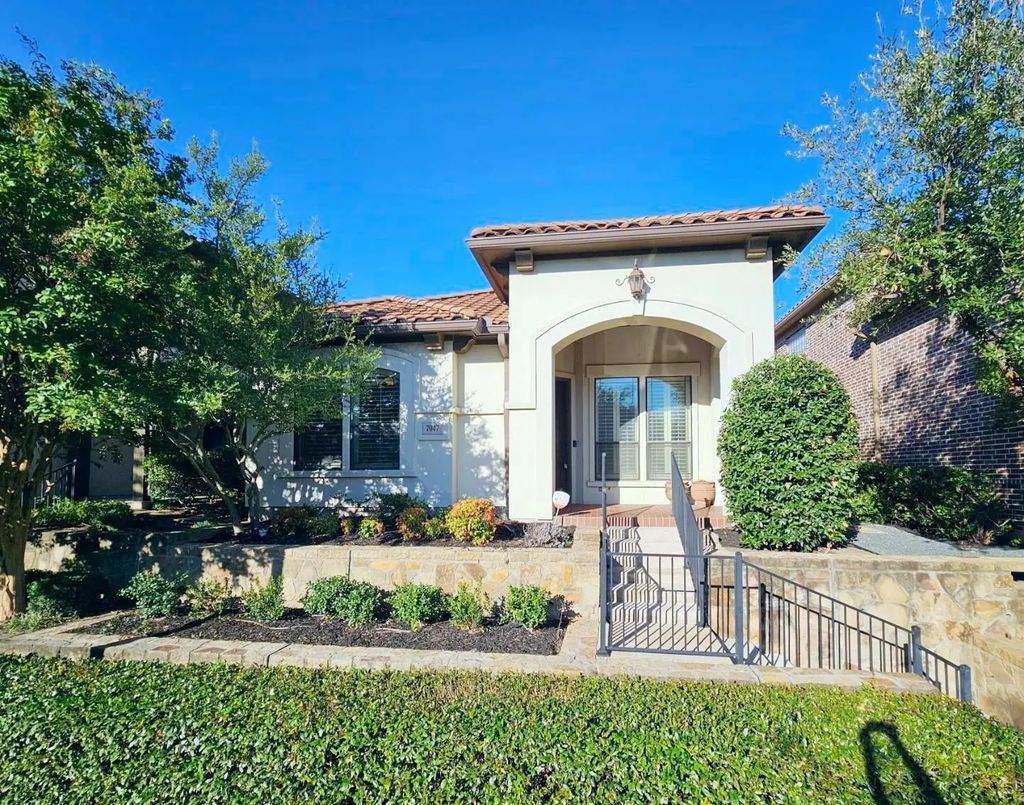 7047 Comal Drive, Irving