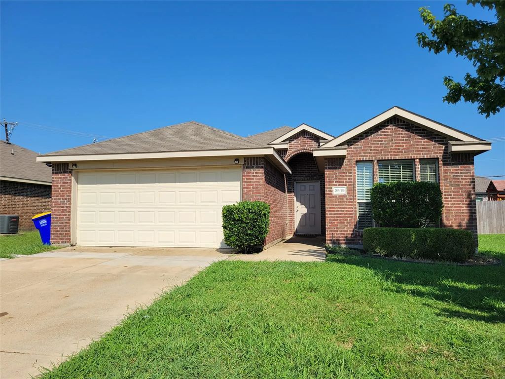 2515 Wynngate Drive, Seagoville