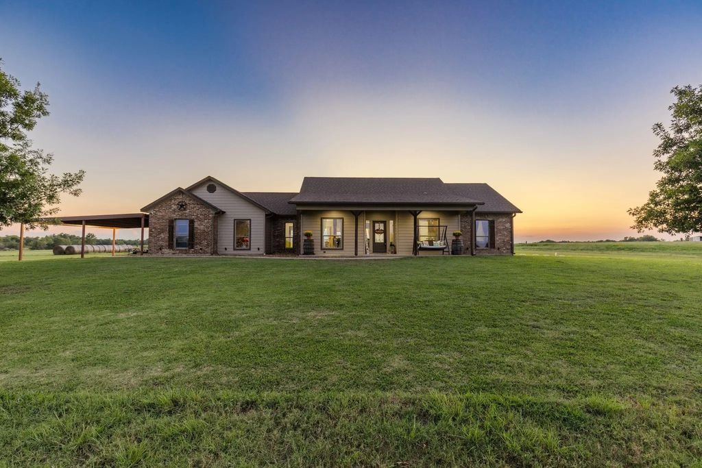 4830 County Road 1089, Celeste