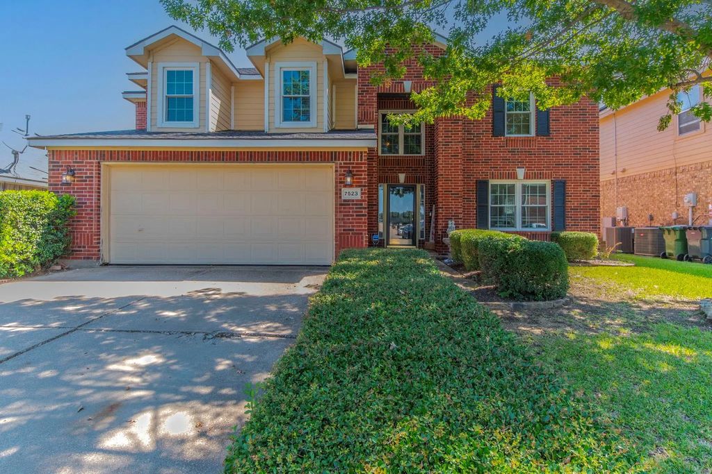 7523 Geneseo Lane, Arlington