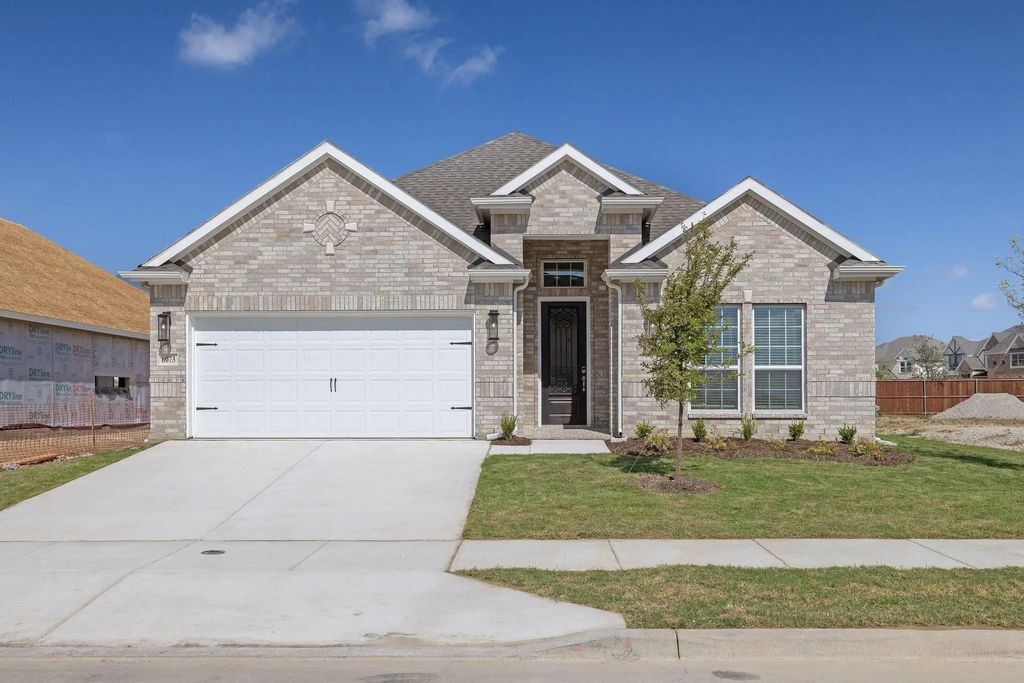 6073 Mountain Lodge, Fort Worth