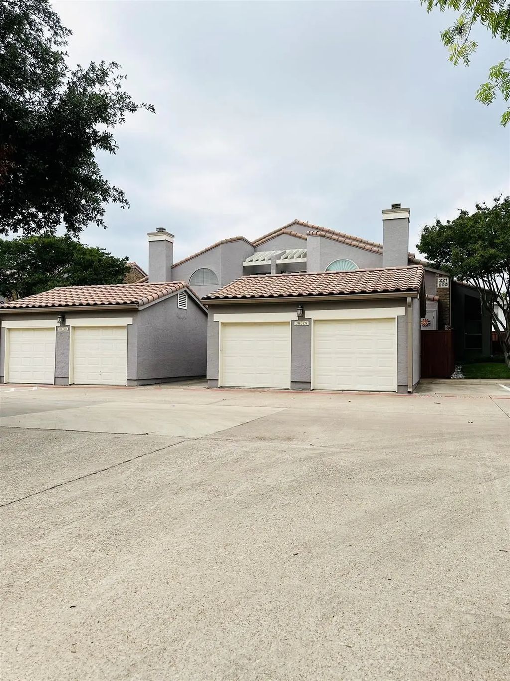 4242 N Capistrano Drive 222, Dallas