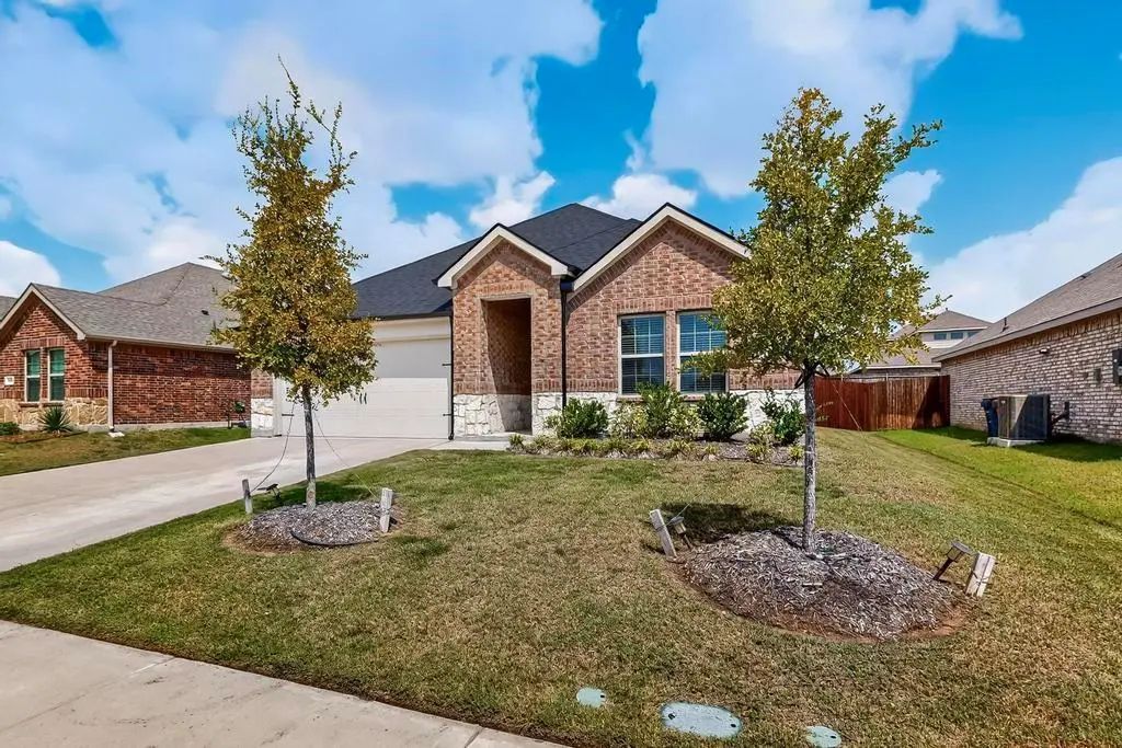 504 Willow View Way, Princeton