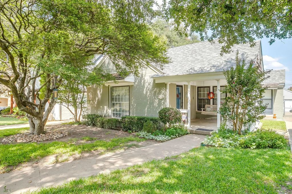 3724 Bellaire Drive N, Fort Worth