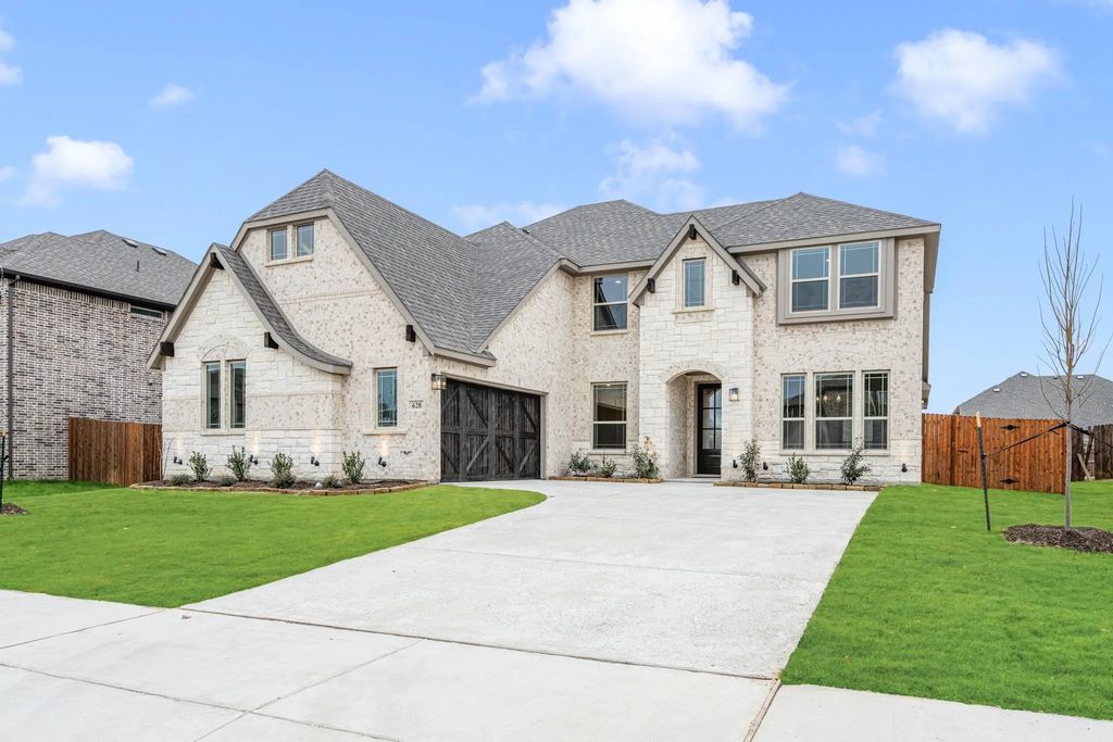 628 Sirius Drive, Waxahachie