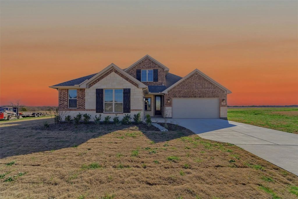 225 Cobb Road, Leonard