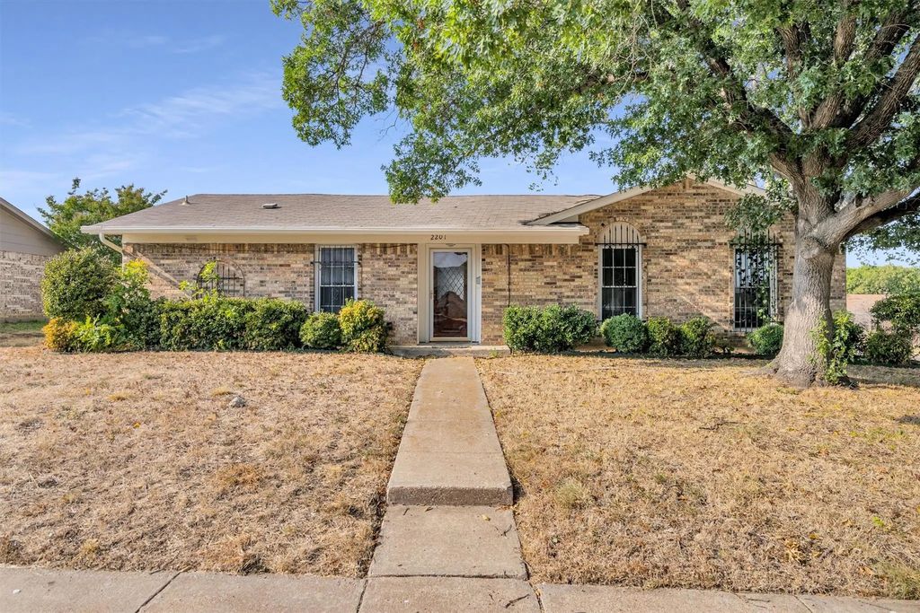 2201 Richbrook Drive, Garland