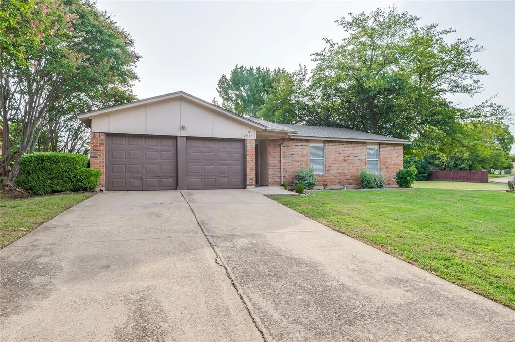 2046 Sheriff Drive, Grand Prairie