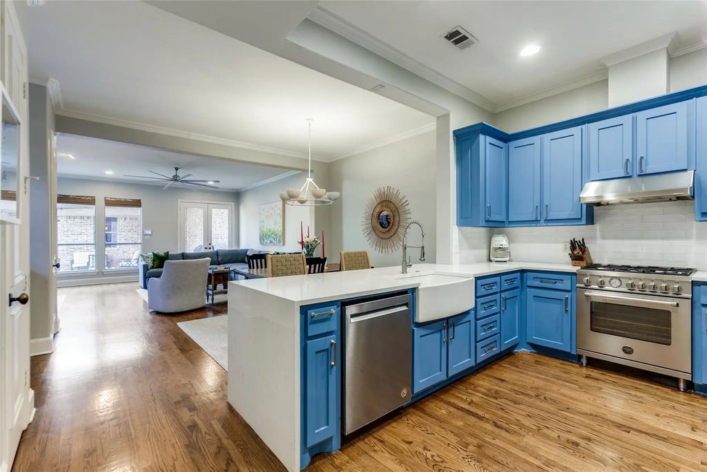 5152 Vickery Boulevard, Dallas