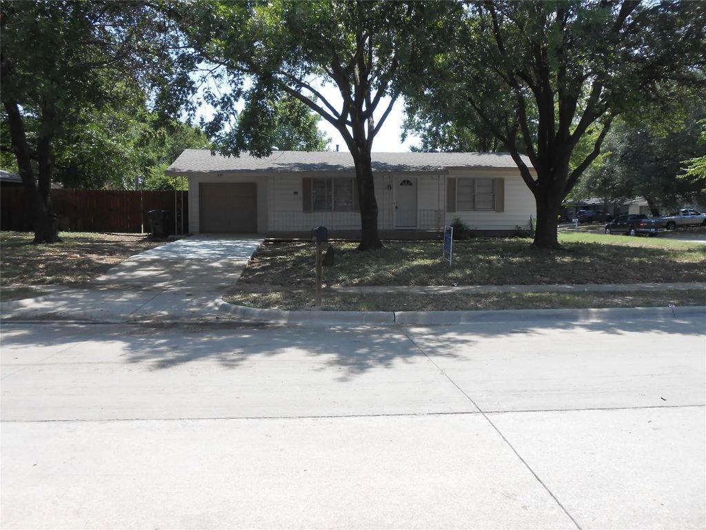 445 Alice Street, Arlington