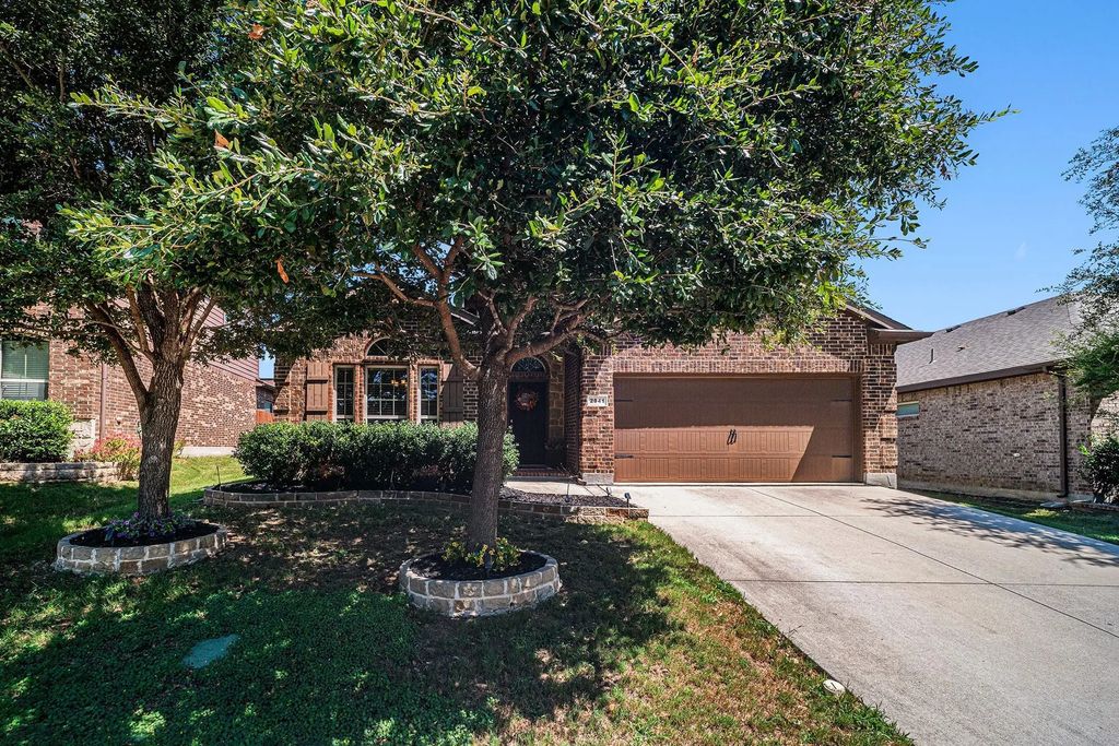 2941 Cedar Ridge Lane, Fort Worth