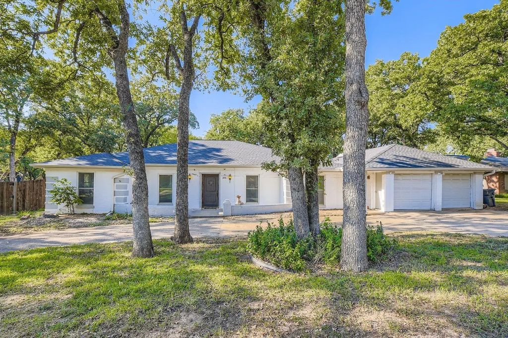 3415 Yellowstone Drive, Arlington