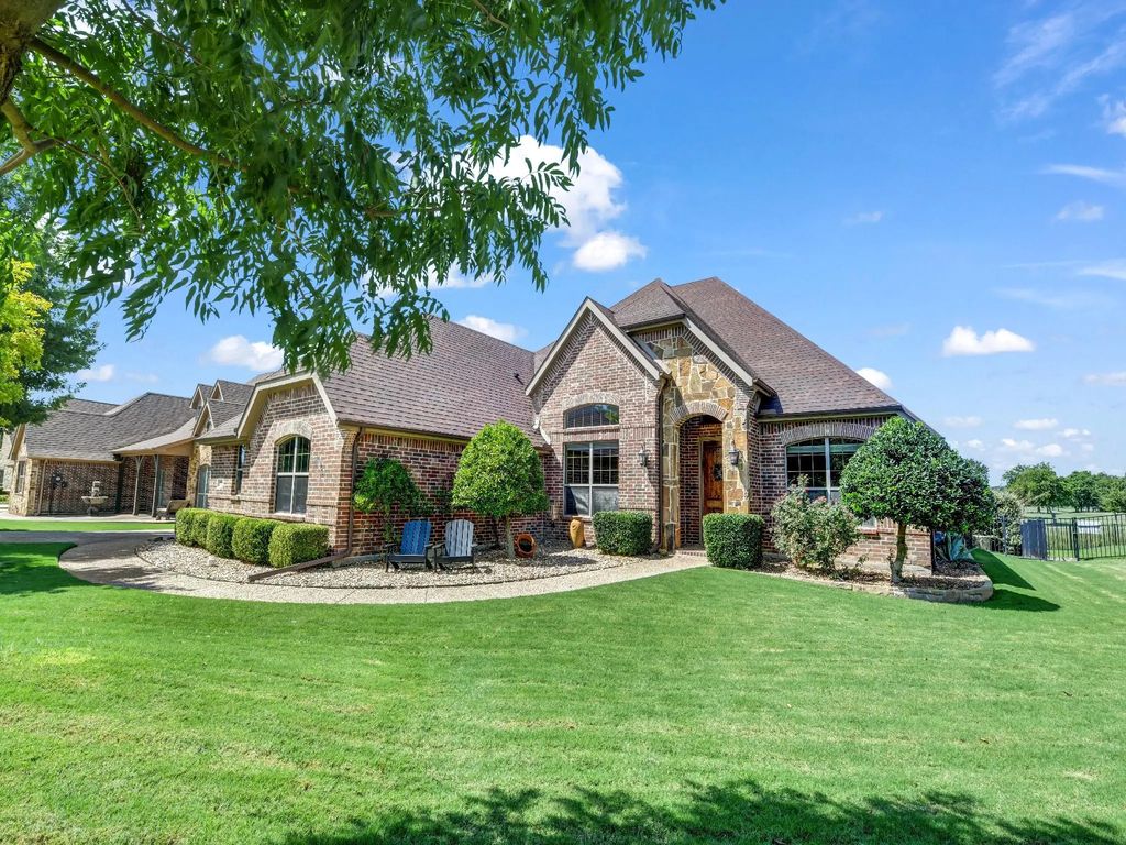 1101 Crown Valley Drive, Weatherford