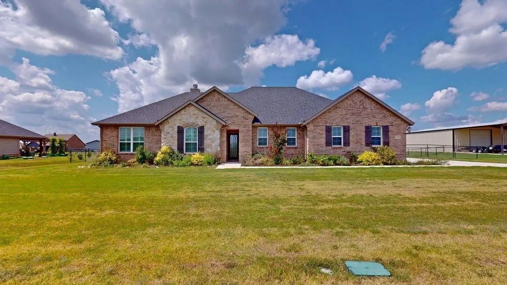 13451 Metz Road, Sanger