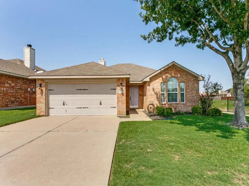 3813 Vista Greens Drive, Fort Worth