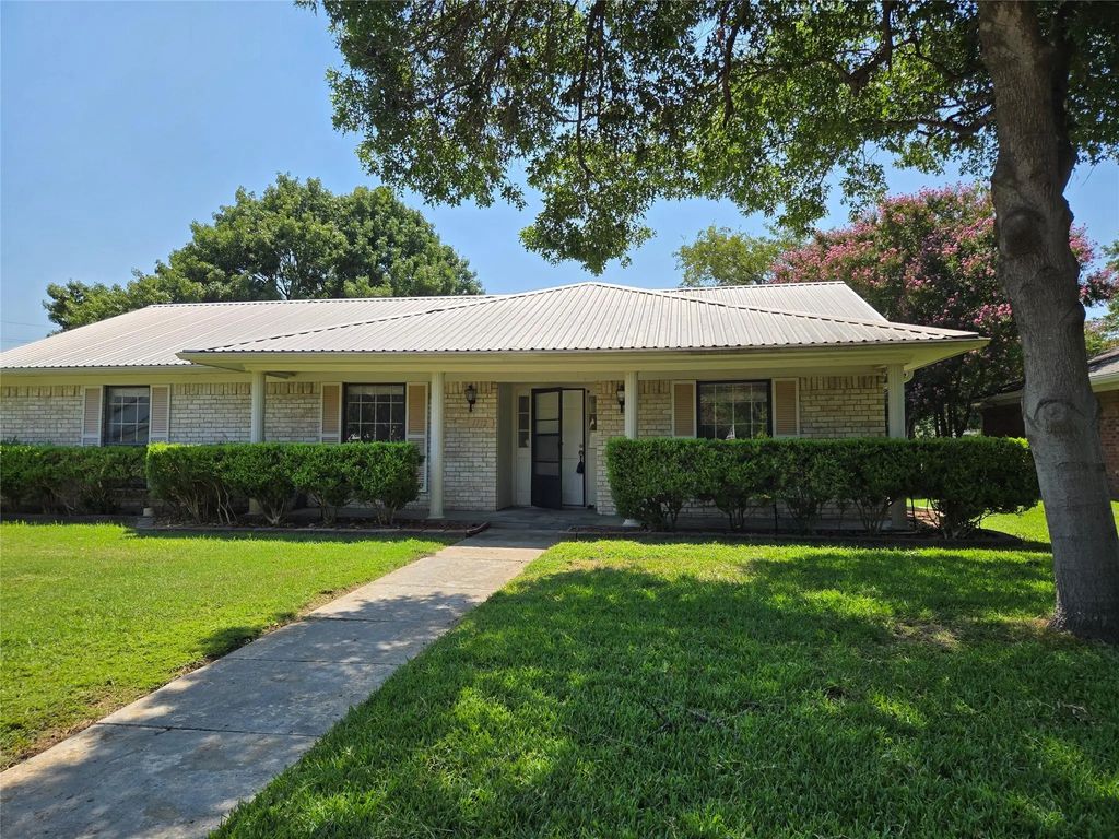 1712 Syracuse Drive, Richardson