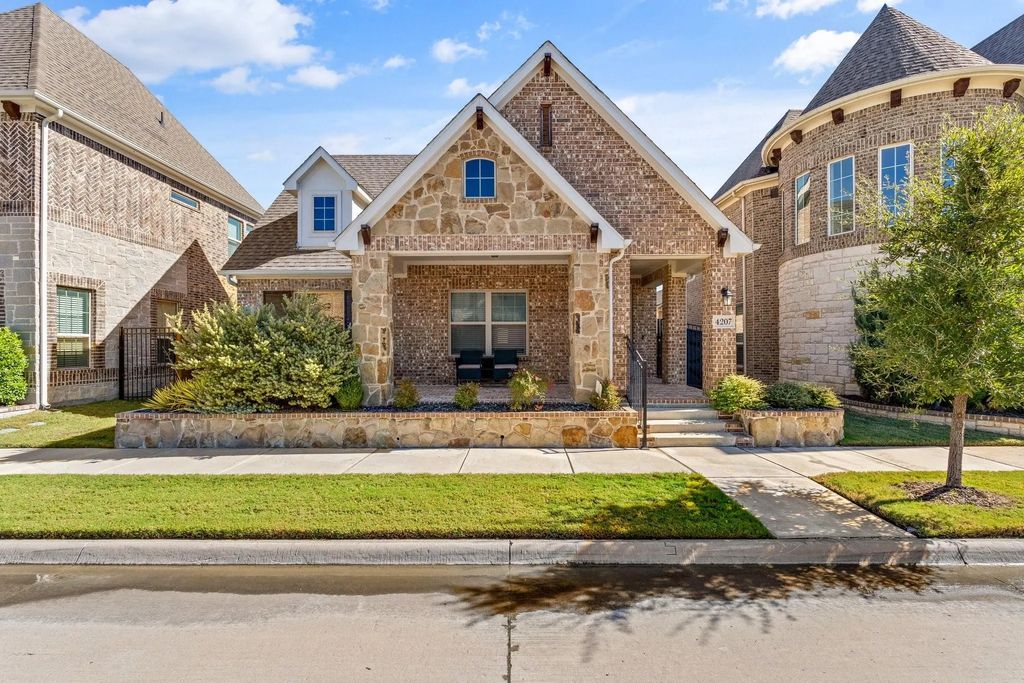 4207 Whispering Willow Way, Arlington