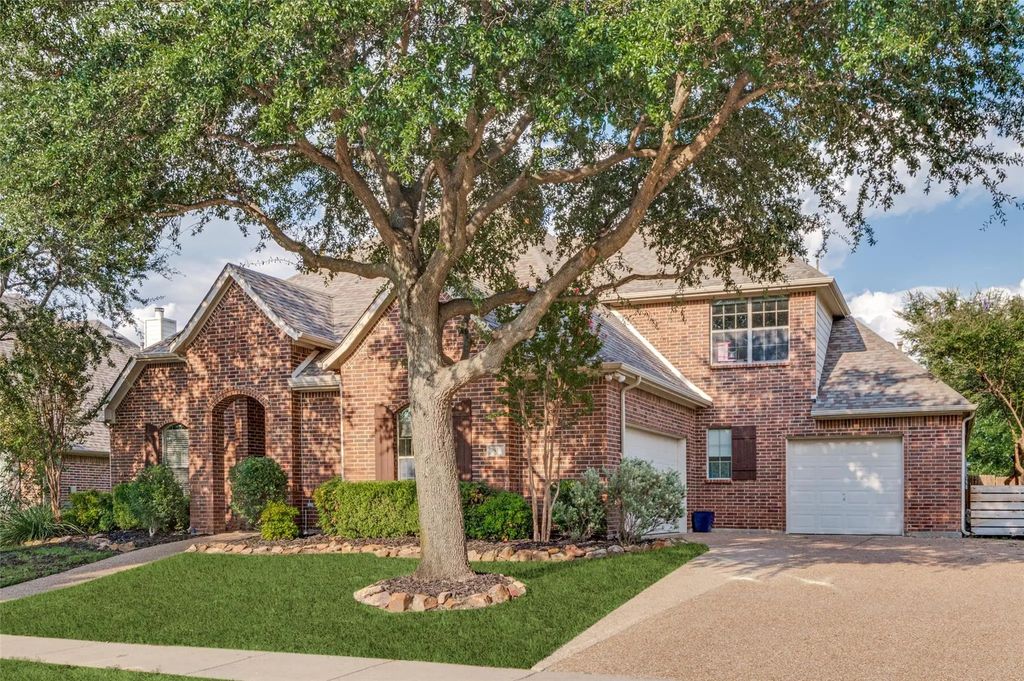 831 Limestone Drive, Prosper