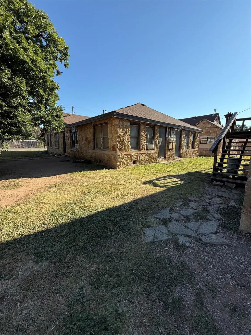 1849 S 14th Street, Abilene