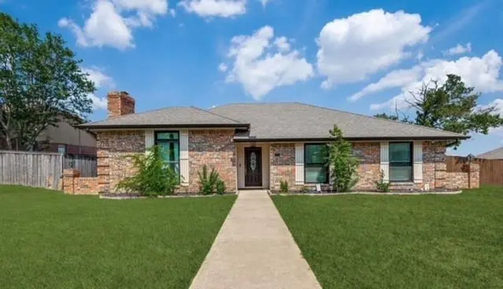 171 Wildwood Drive, DeSoto