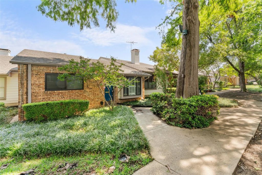 13643 Weald Green Street, Dallas