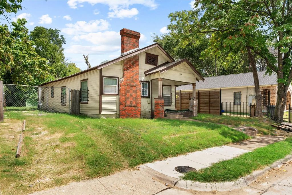 3716 Dildock Street, Dallas
