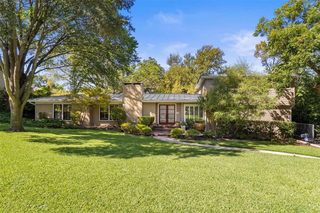 1099 Waterford Drive, Dallas
