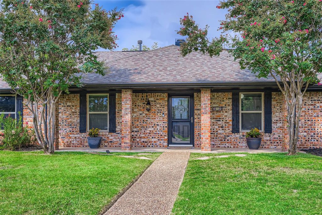 4 Valleycrest Court, Allen