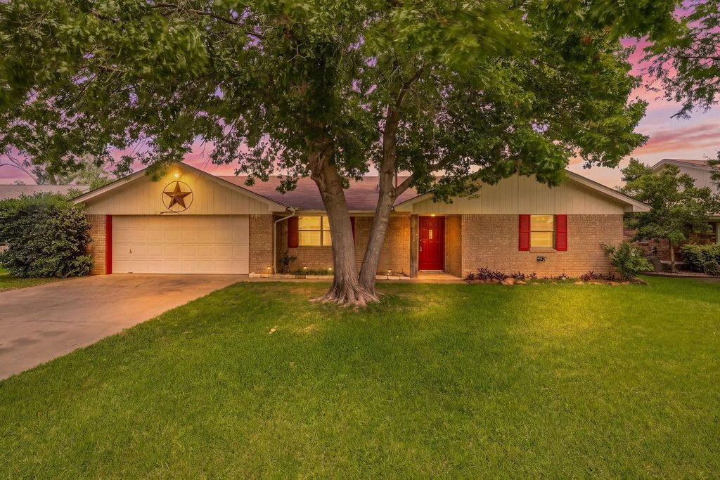 1407 Inglewood Drive, Stephenville