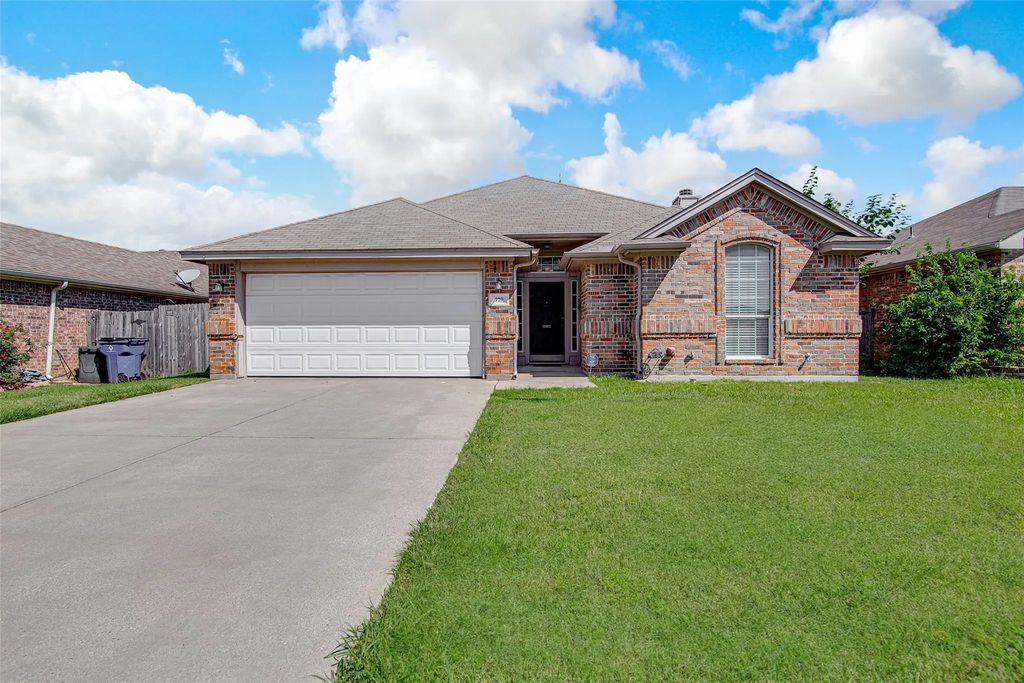 729 Mesa Vista Drive, Crowley