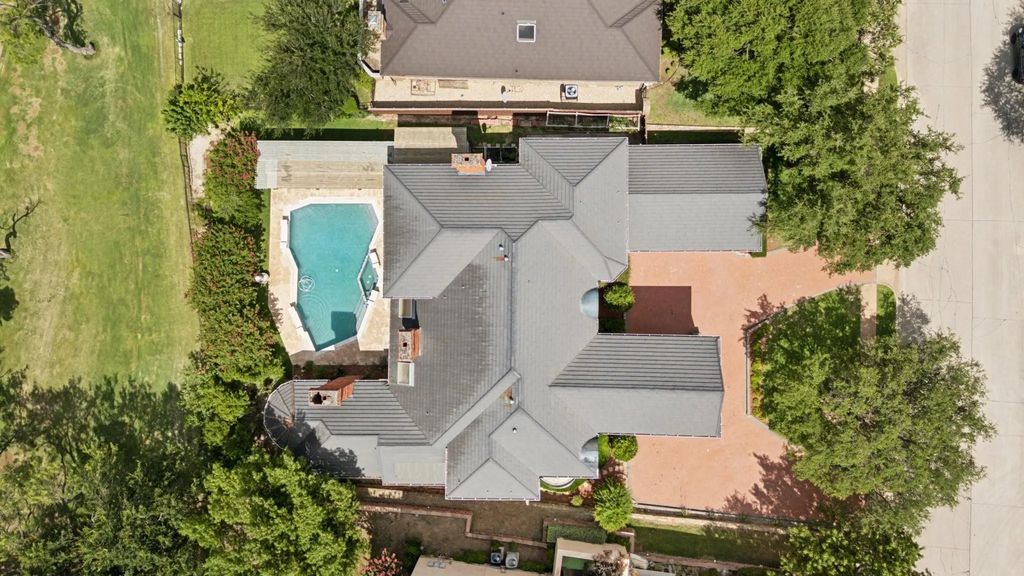 1705 Cottonwood Valley Circle S, Irving