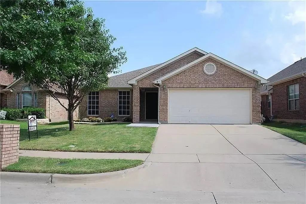 4423 Westcliffe Drive, Mansfield