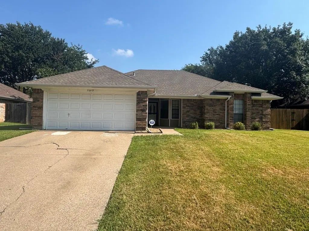7009 Buenos Aires Drive, North Richland Hills