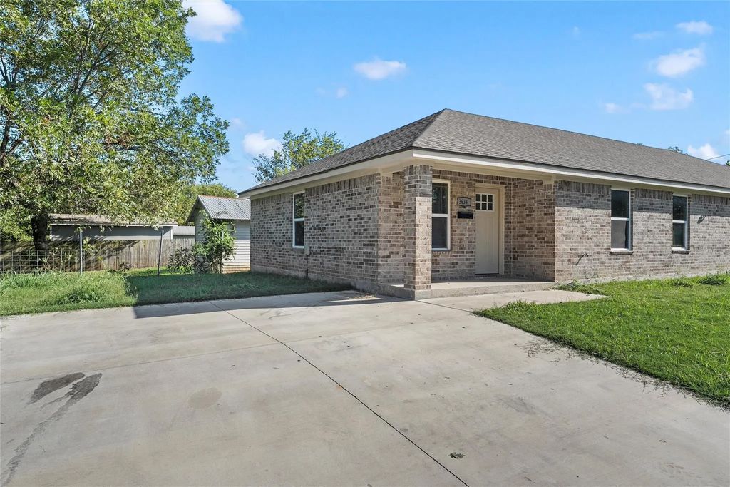 3633 N 21st Street A, Waco