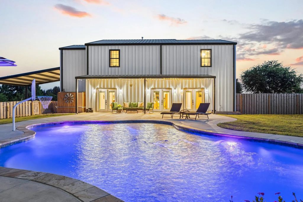979 Mitchell Road, Sherman