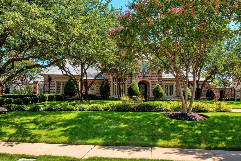 2904 Belclaire Drive, Frisco