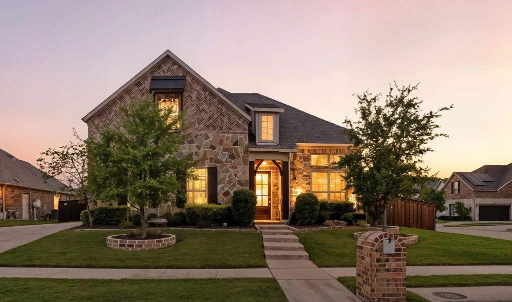 7945 Forest Lakes Drive, North Richland Hills