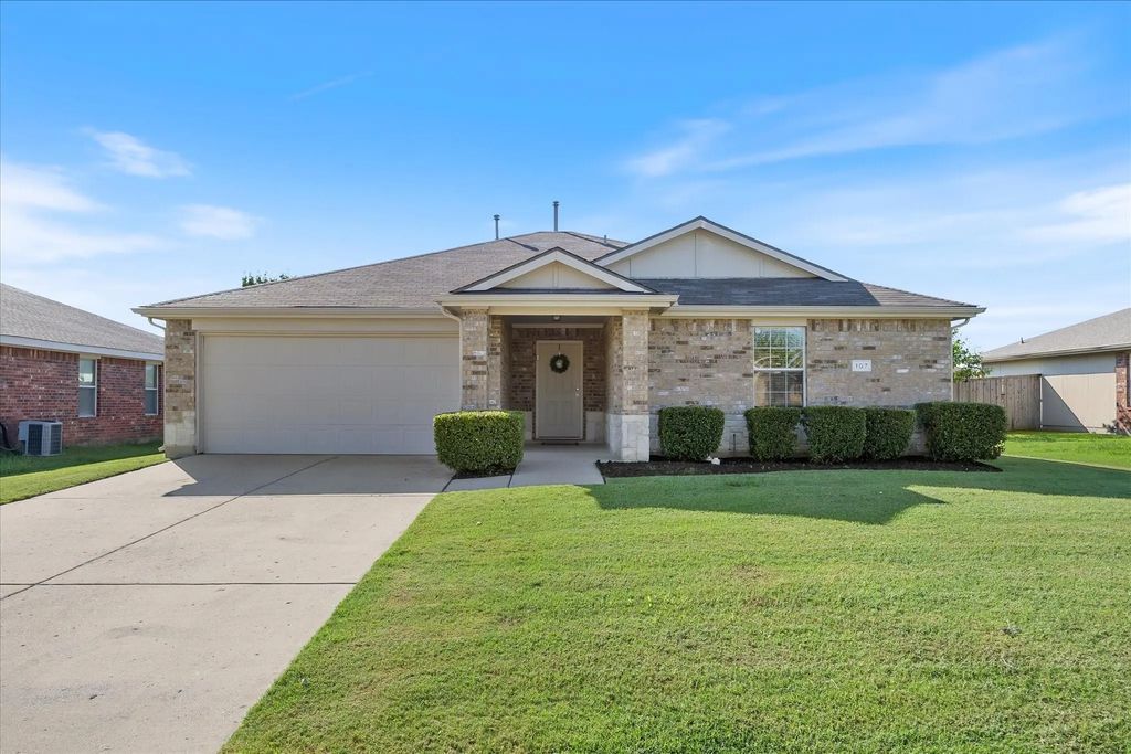 107 Shady Creek Lane, Terrell