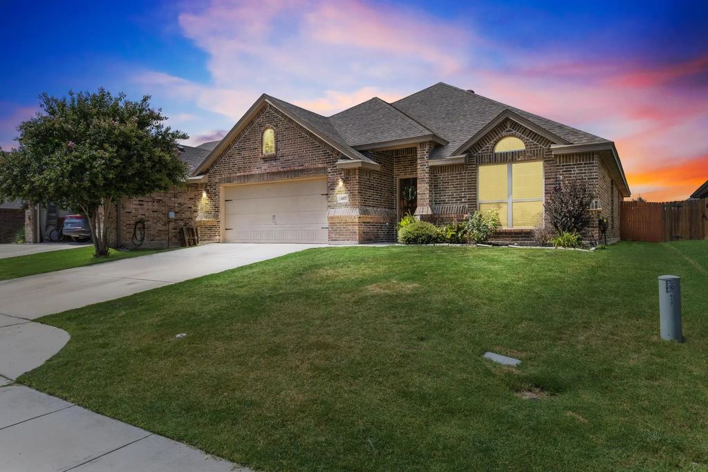 617 Zachary Drive, Weatherford