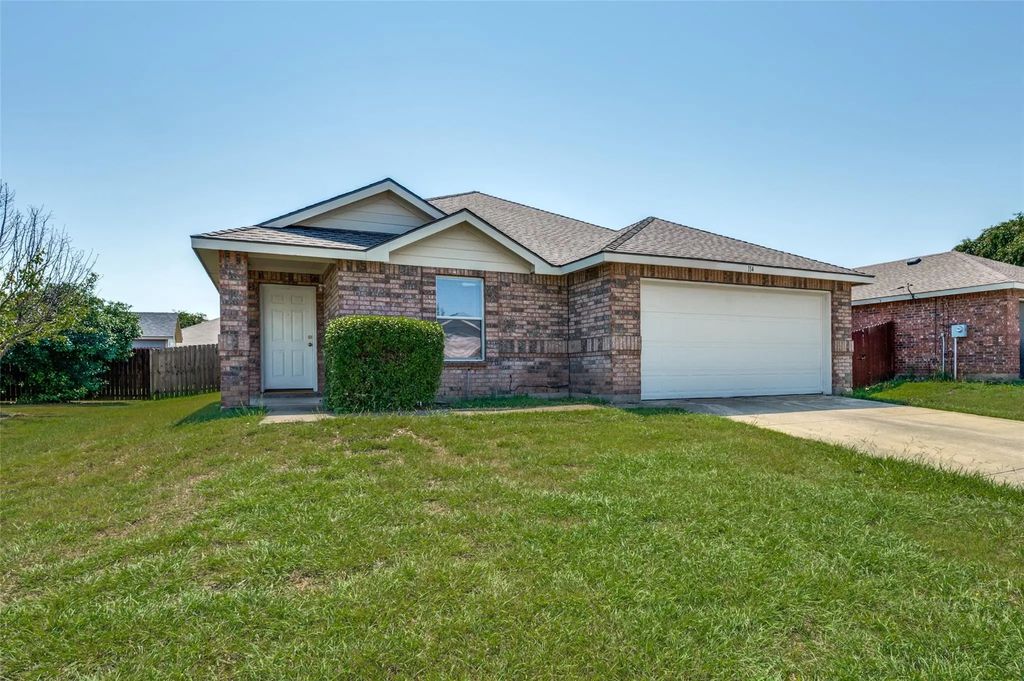 114 Pintail Lane, Sanger