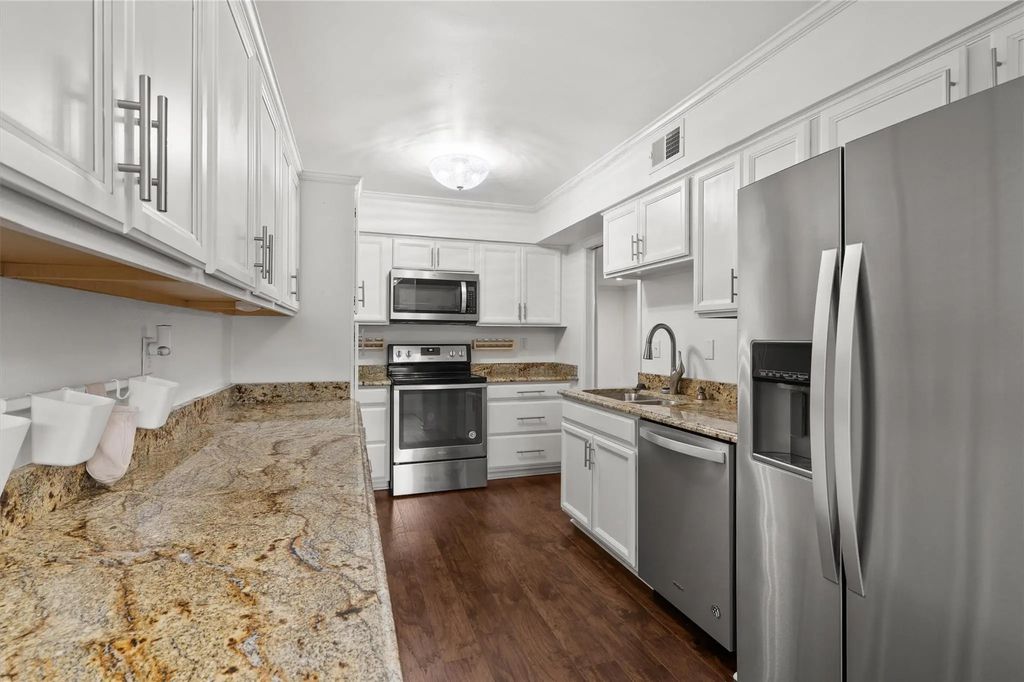 3730 Fairfield Avenue 107, Shreveport