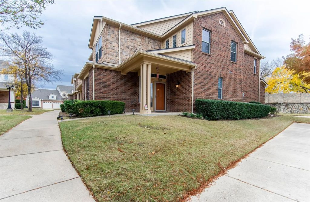 2212 Canterbury Park Drive, Grand Prairie