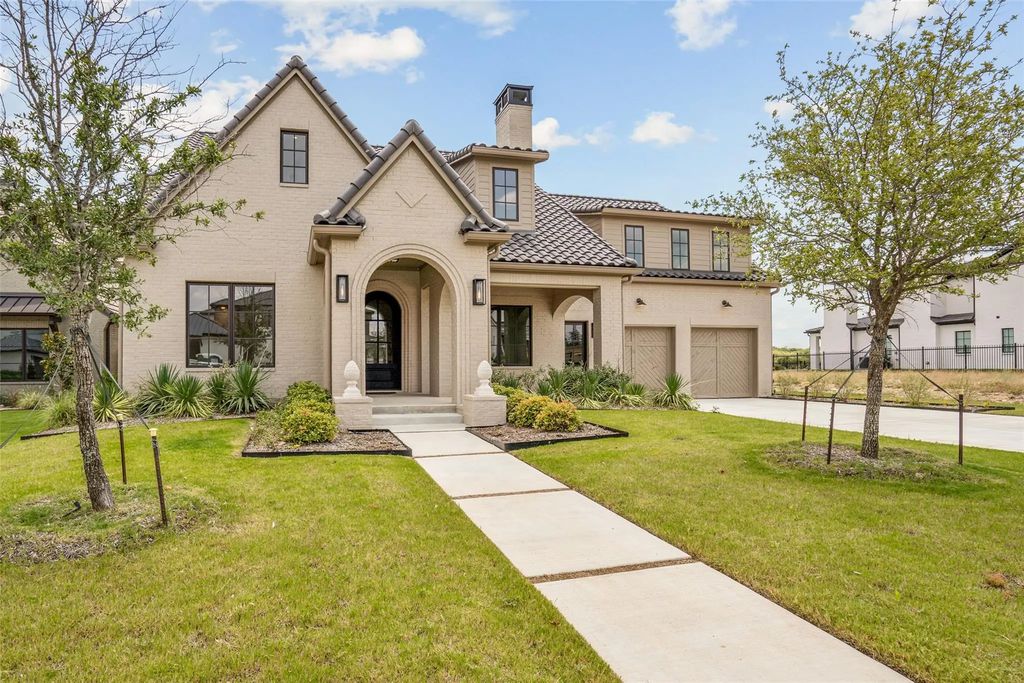 9717 Latour Court, Fort Worth