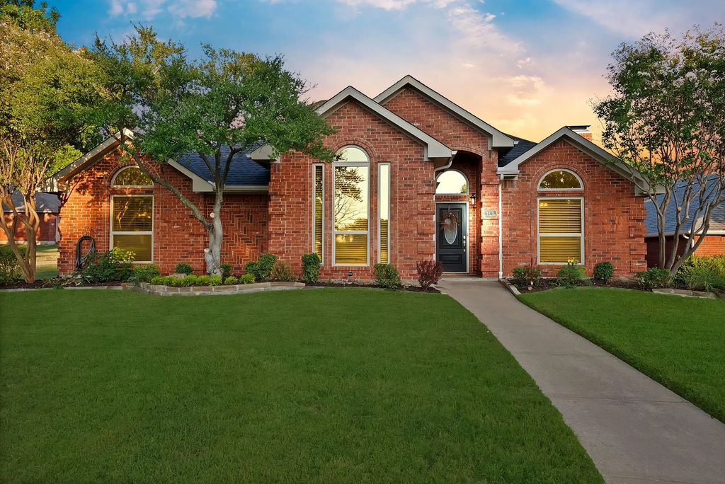 102 Highview Lane, Rockwall