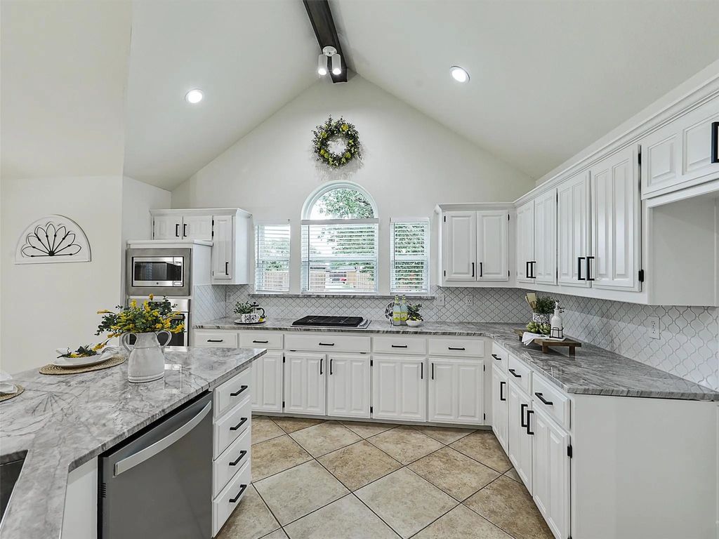413 Fountain Gate Drive, Allen