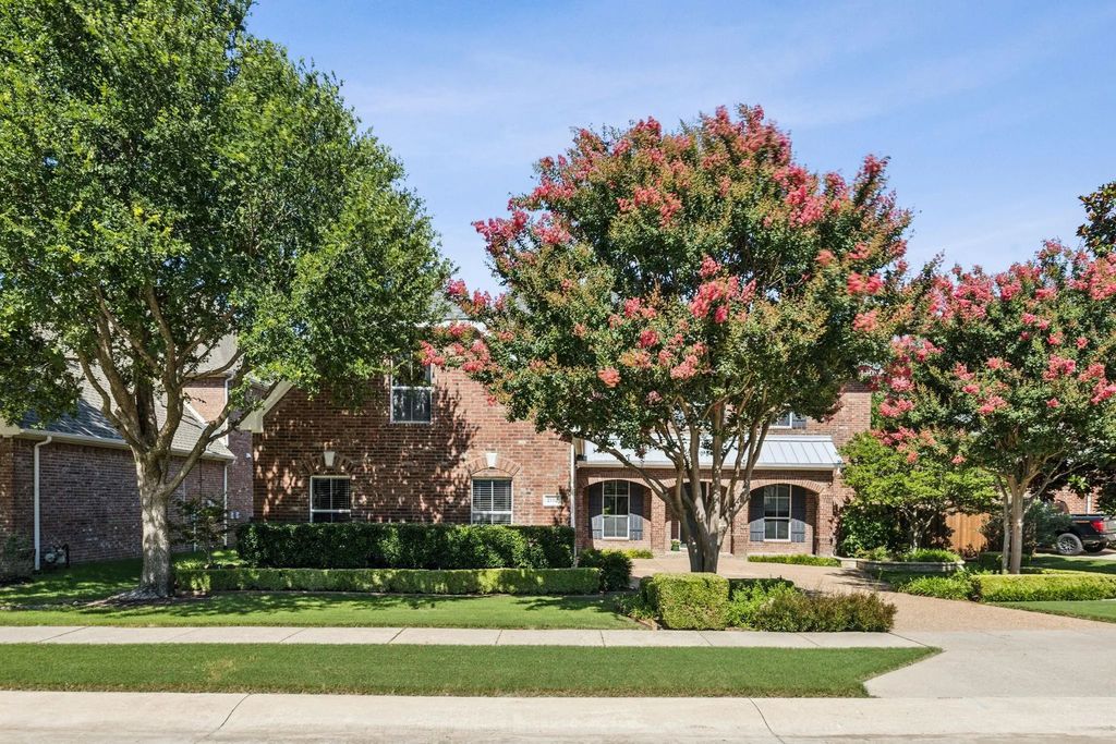 2112 Waterbrook Drive, McKinney