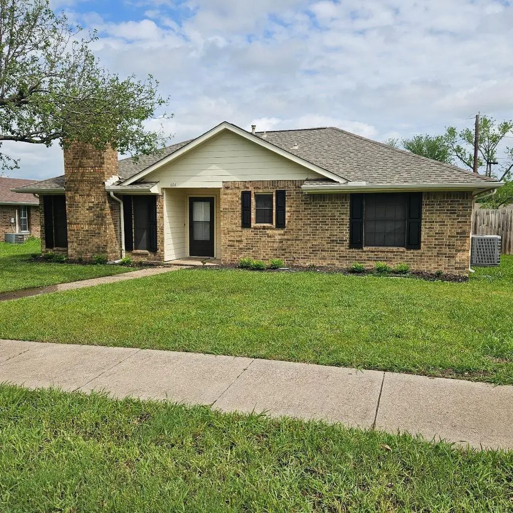 604 Willow Way, Wylie